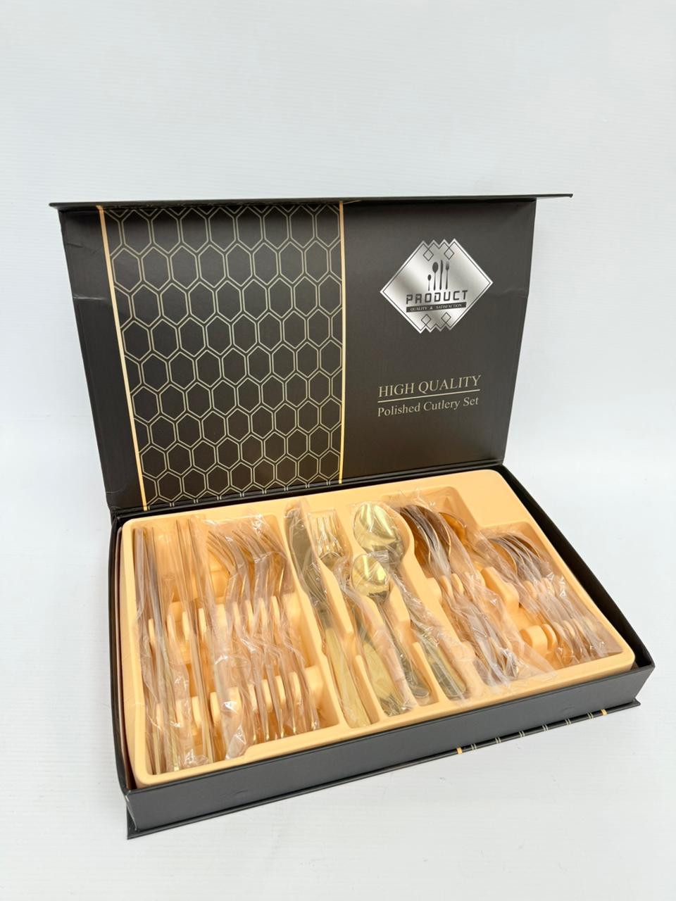 Set 24 cubiertos dorados